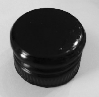 Stelvin Rating: 1/10 (Can't say much about plain black. Toss a burning boat on there for next vintage.)